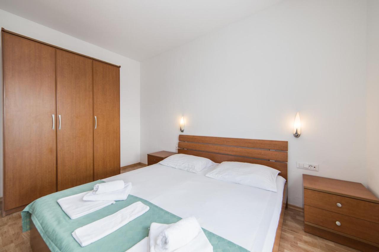 Hotel Riva Brist Extérieur photo