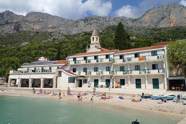 Hotel Riva Brist Extérieur photo